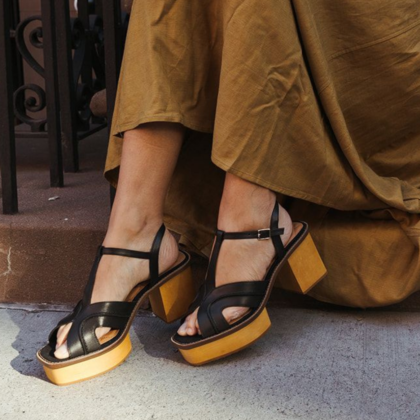 Kelsi Dagger Brooklyn Women's Genie Platform Sandals in Black