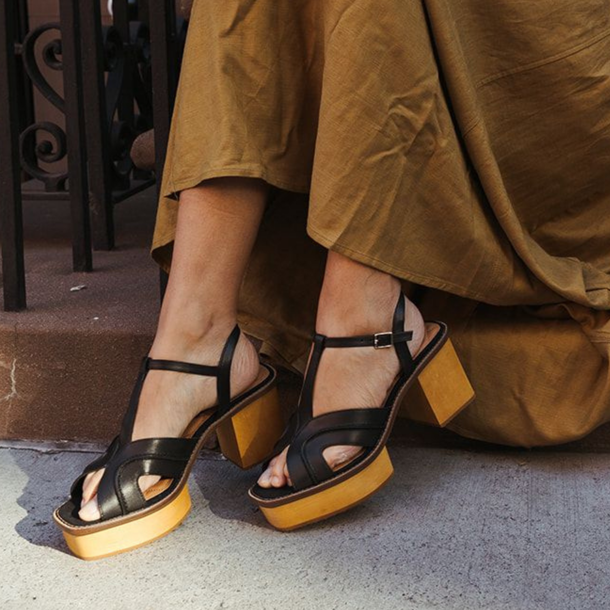 Kelsi Dagger Brooklyn Women's Genie Platform Sandals in Black