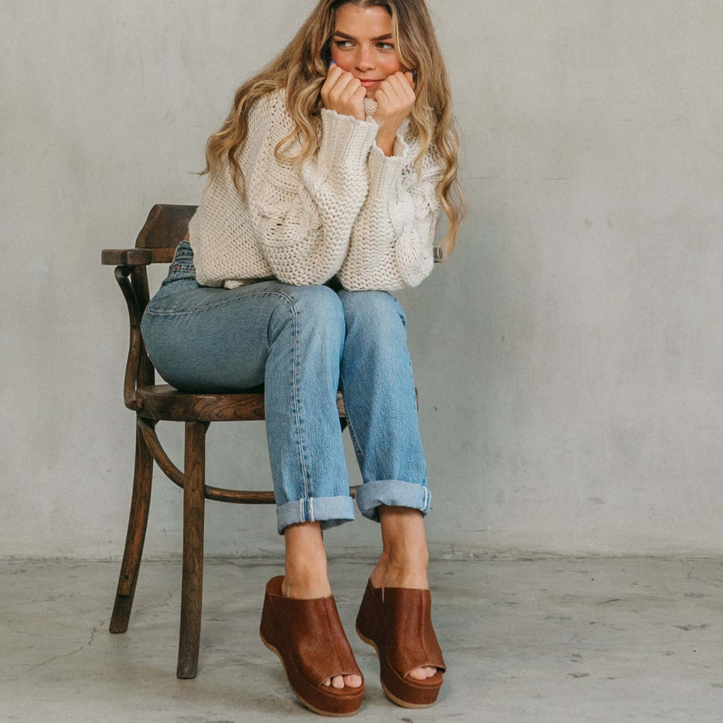 rowan hickory platform sandals styled on model, women's everyday platform sandals, Kelsi Dagger Brooklyn