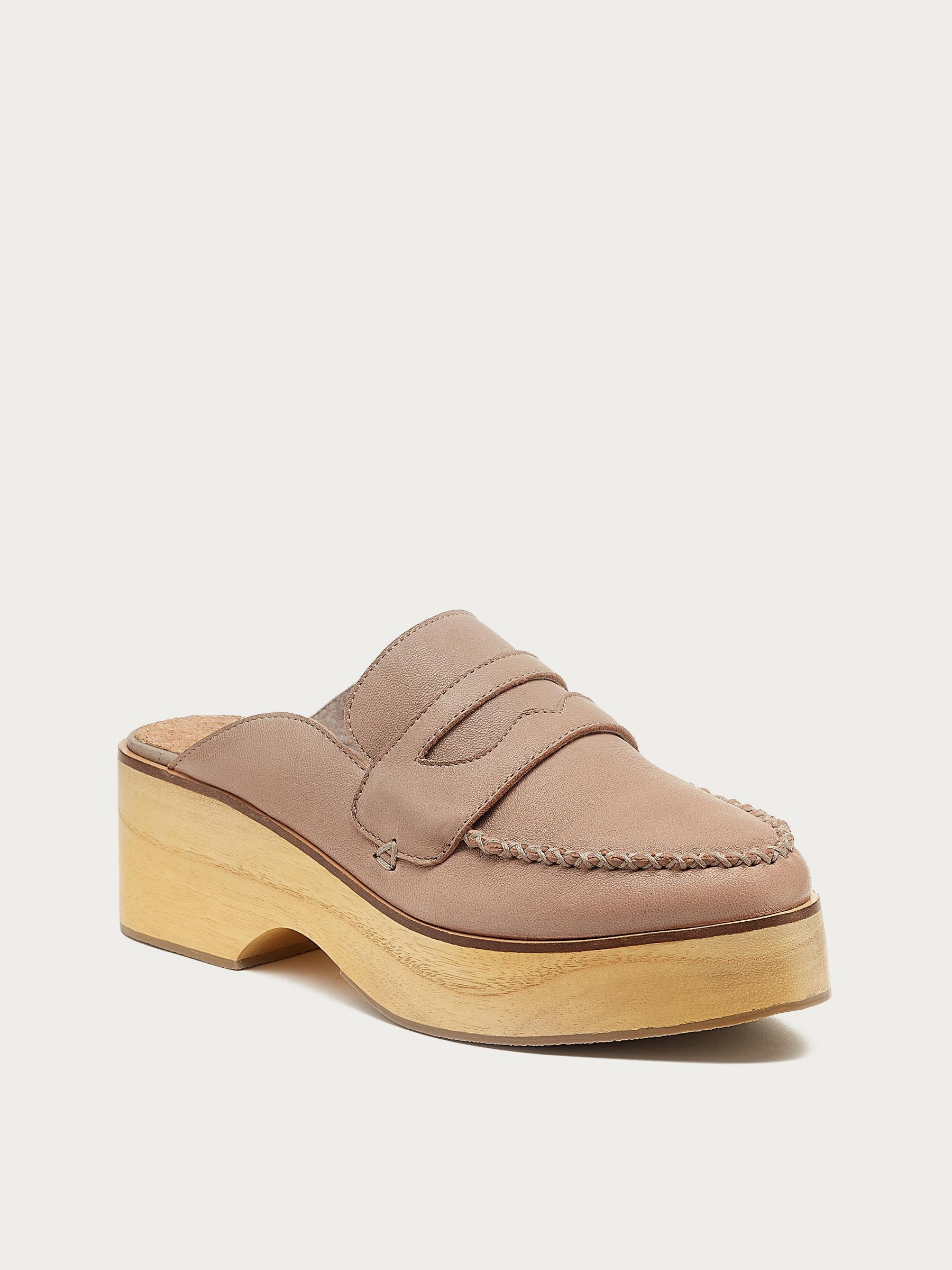 Window Dove Clog