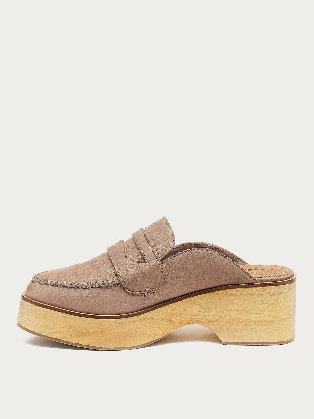Window Dove Clog